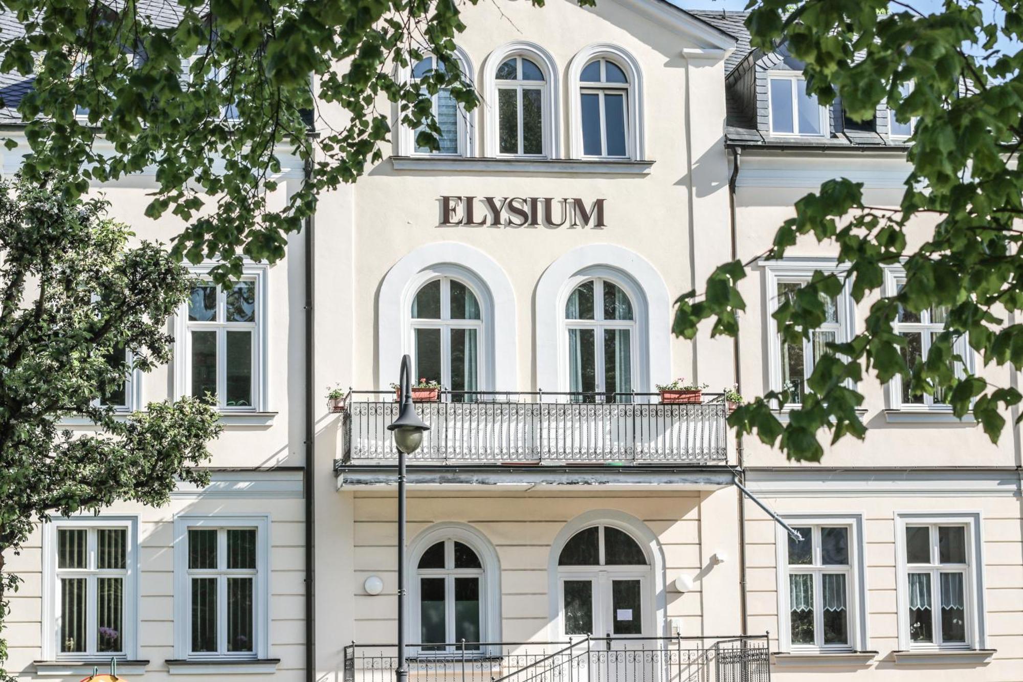 Apartment Elysium Am Rosengarten Bad Elster Exterior photo